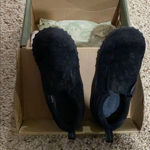 Little Boys size 6 Merrill black slip on shoes